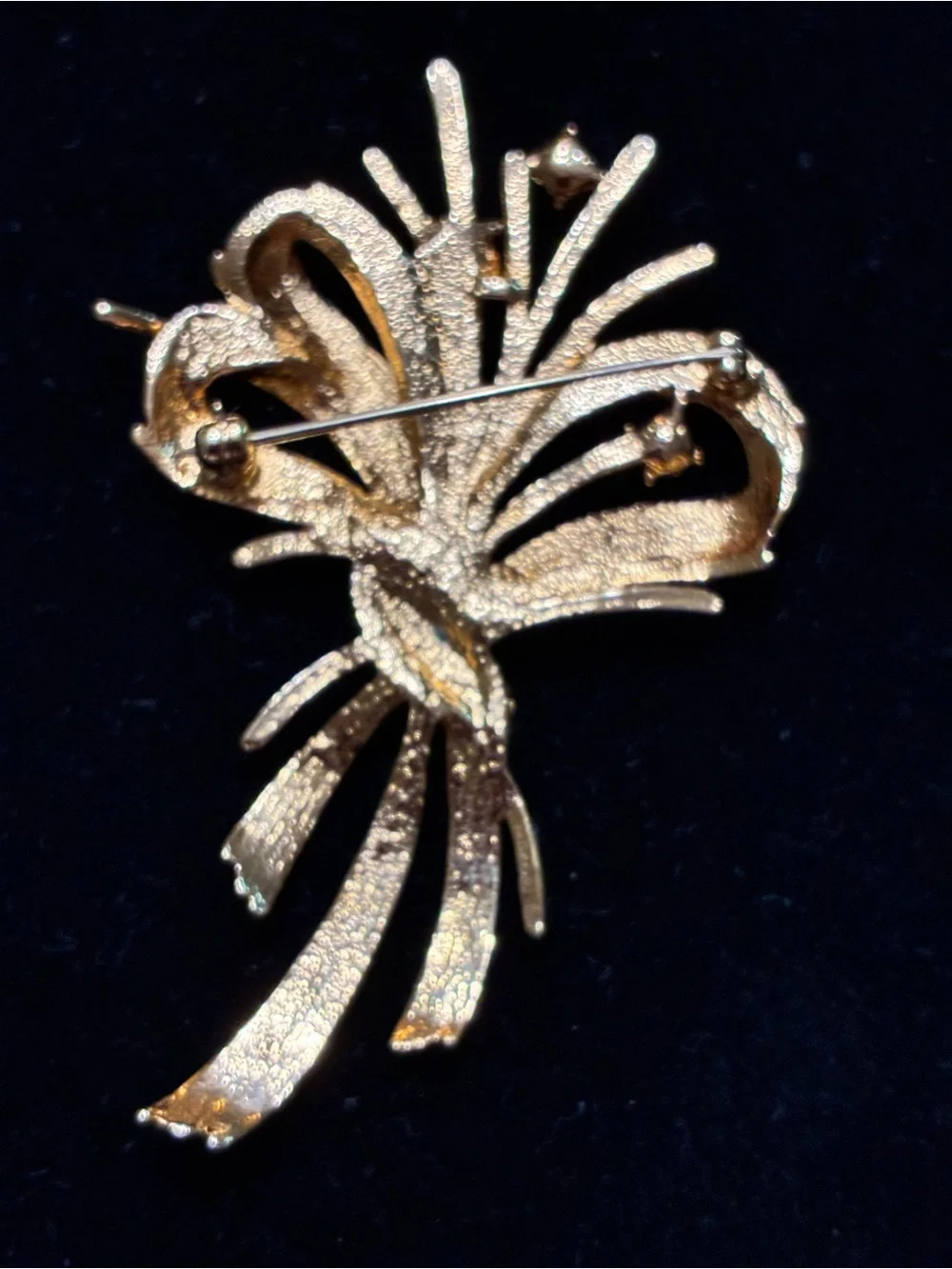 N/A elegant gold